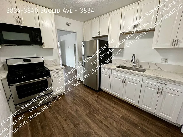 3834-3840 Euclid Ave #3834 — Photo 1