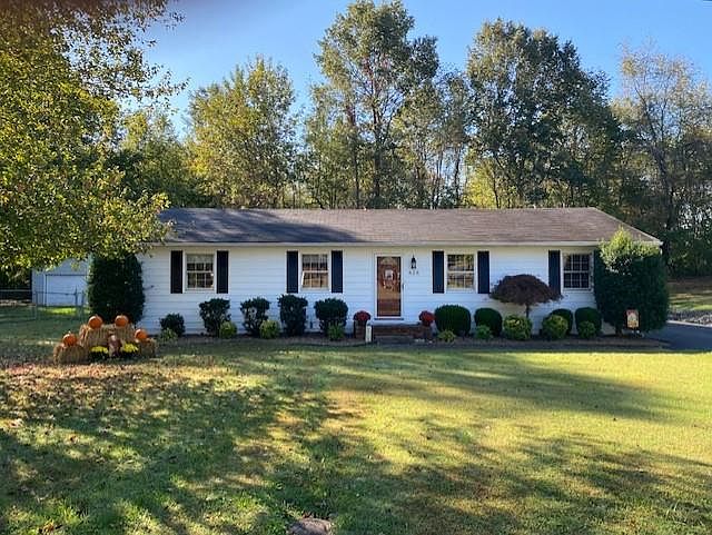 1st image of 839 Independence Dr
