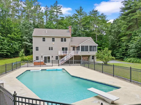 56 Oak Hill Road, Brookline, NH 03033