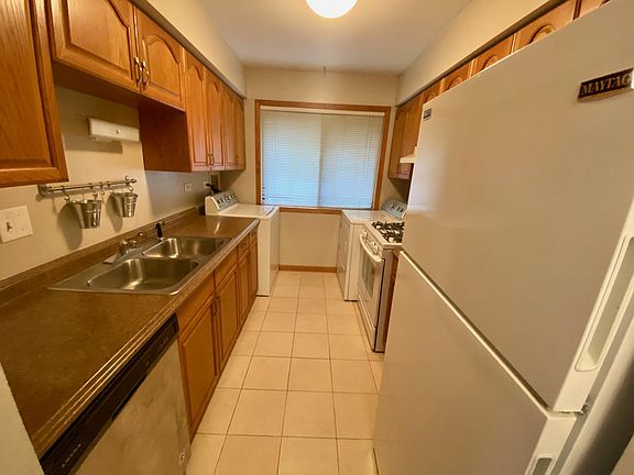3rd image of 1417 Sacramento Dr