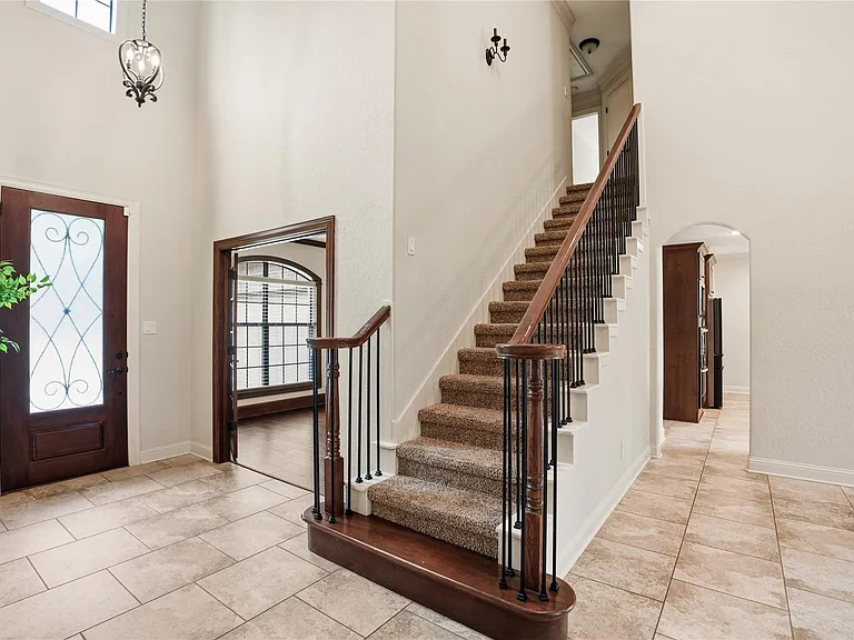 536 Stephen F Austin Dr — Photo 23