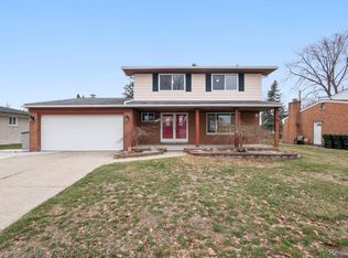 14484 Royal Dr, Sterling Heights, MI 48312