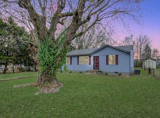 204 Tobacco Rd, Clarksville, TN 37042