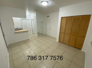 586 SW 5th St #2, Homestead, FL 33034