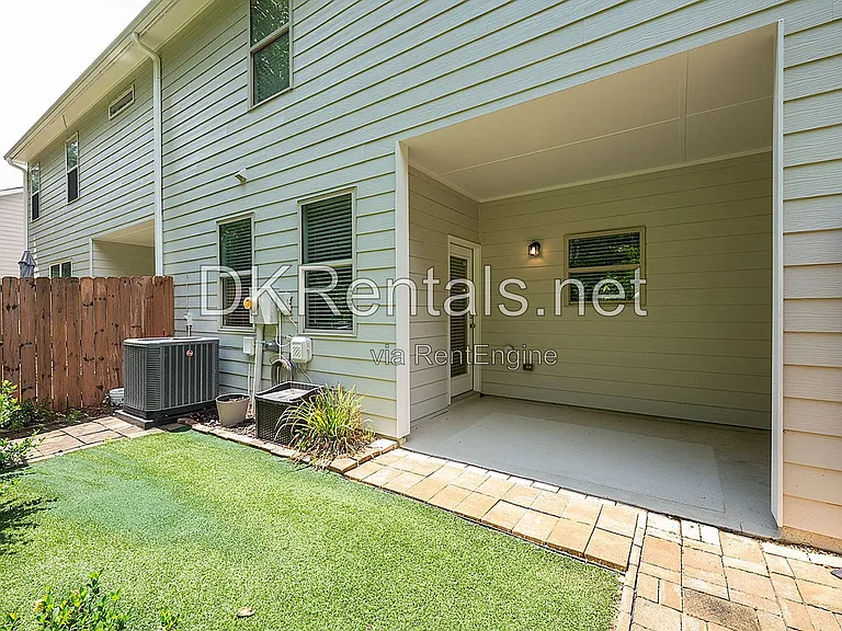 345 Franklin Ln — Photo 13