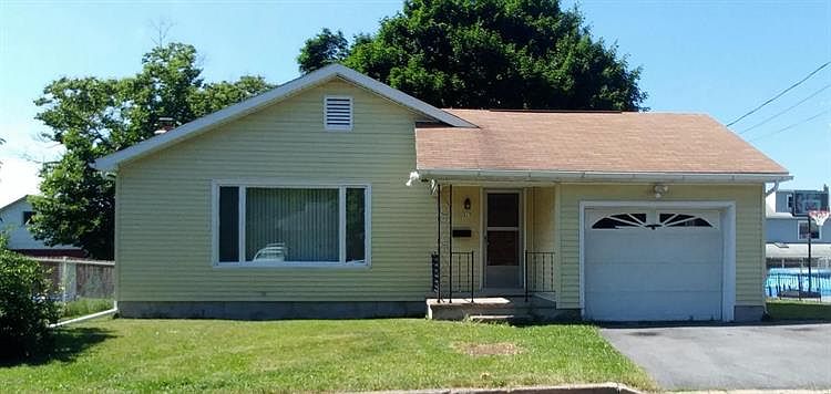 1st image of 317 Bastian Ave