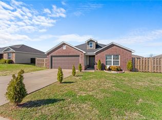 888 NW Evans Cir, Bentonville, AR 72713