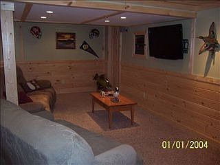 3rd image of 1061 Glendale Ave
