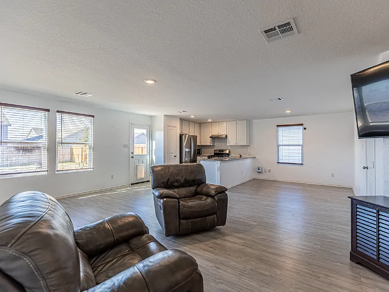 4310 Fluvial Cir — Photo 3