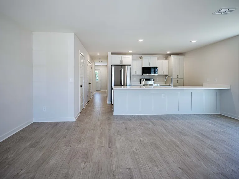 105 Mountaindale Dr — Photo 4