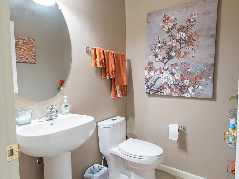 178 Lake View Cir W — Photo 30