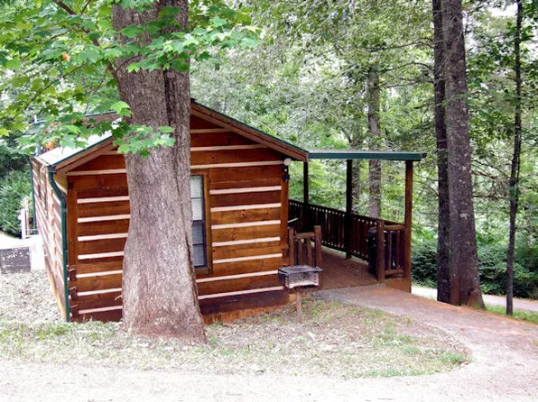 84 Bruin Ridge Trl, Franklin, NC 28734