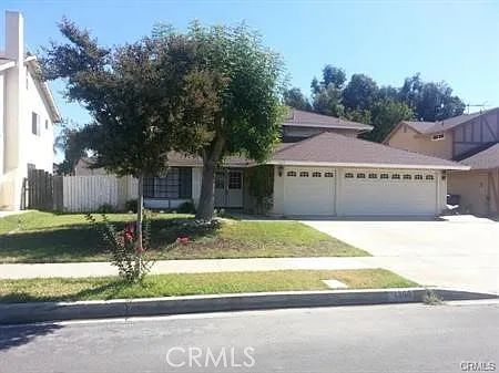 1360 N Hacienda Dr — Photo 1
