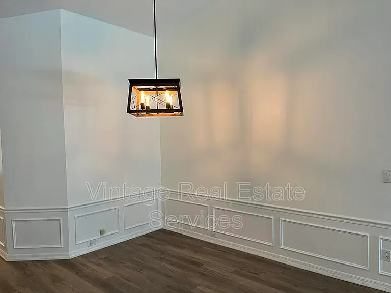 9411 Willow Cove Ct — Photo 11