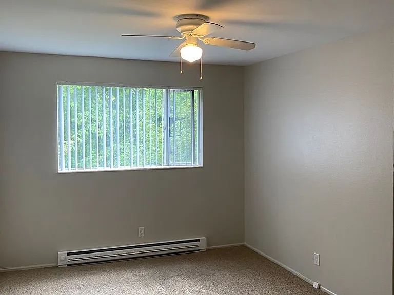 2020 Building — Photo 20