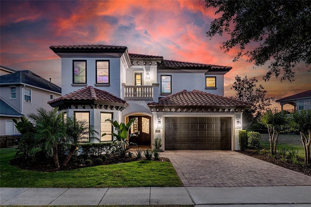 Jeeves: Luxury Villas in Orlando, FL