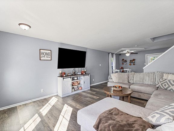 5th image of 2990 Peebleshire Ln
