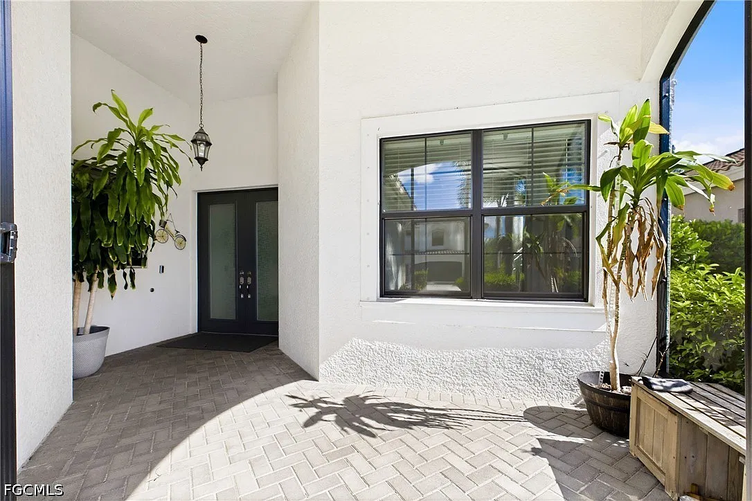 3 bed, 3.0 bath, 2147 sqft, $3,500 — Photo 3