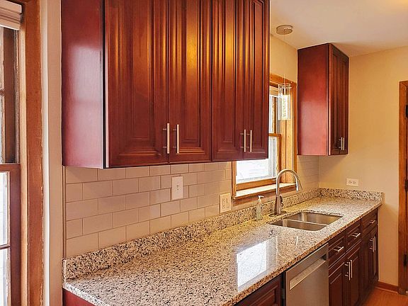 Beautifully updated kitchen