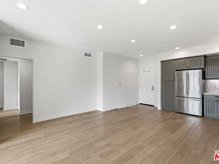 627 Deep Valley Dr #Penthouse 620 — Photo 5