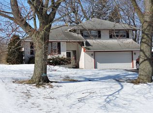 7520 Thompson Rd, Loves Park, IL 61111