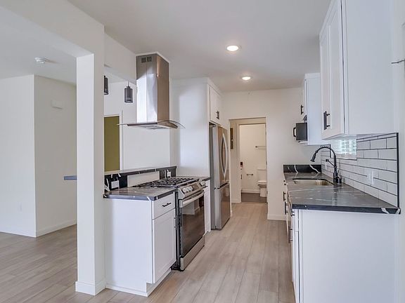 3rd image of 3630-3646 Eagle St #3638