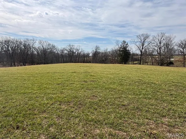 1 Running Deer Ln, Monroe City, MO 63456
