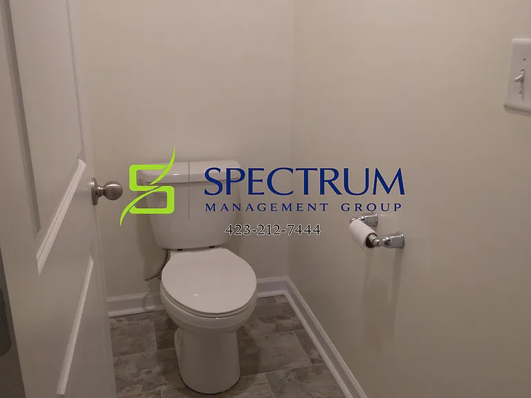 220 Greene Ln — Photo 13