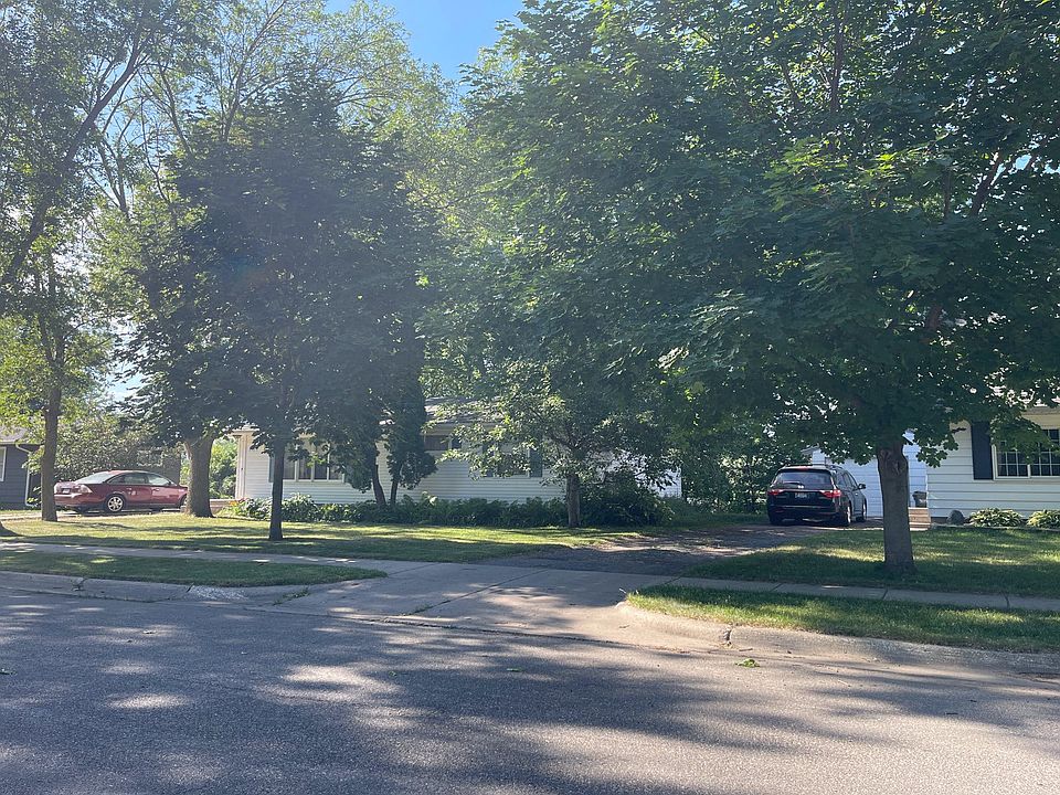1125 Ramblewood Ave SW, Willmar, MN 56201 Zillow