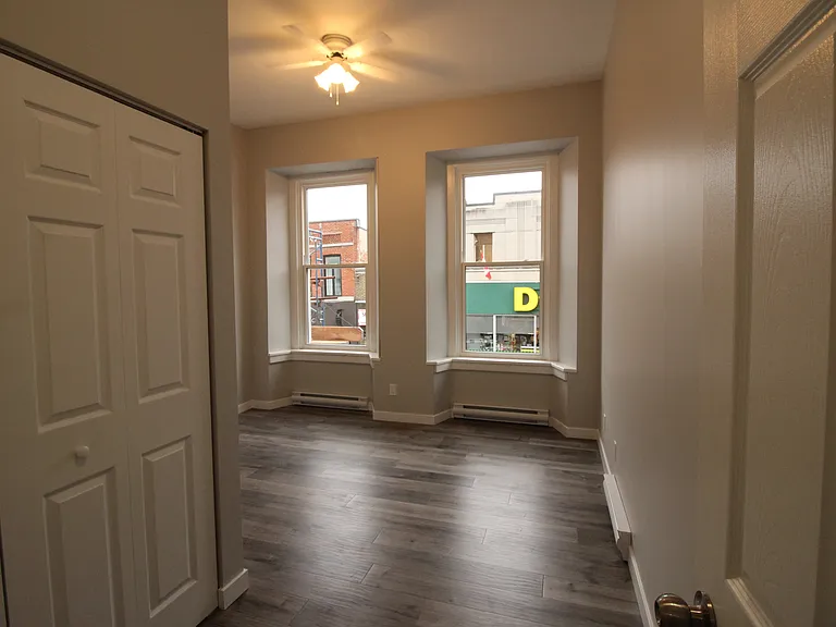 183 Princess St — Photo 27