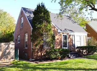 835 175th St, Hammond, IN 46324