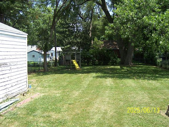 2nd image of 3318 Touzalin Ave