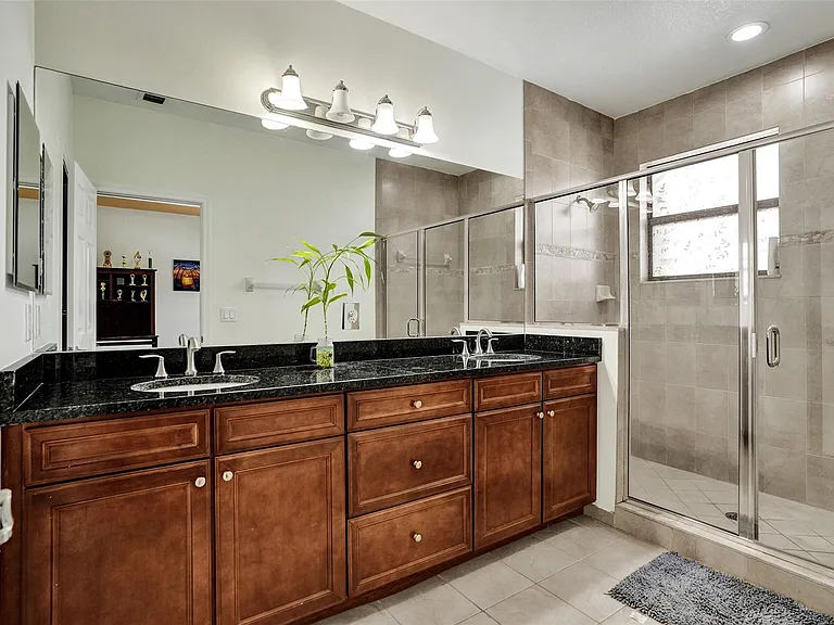 8768 NW 98th Ave #8768 — Photo 32