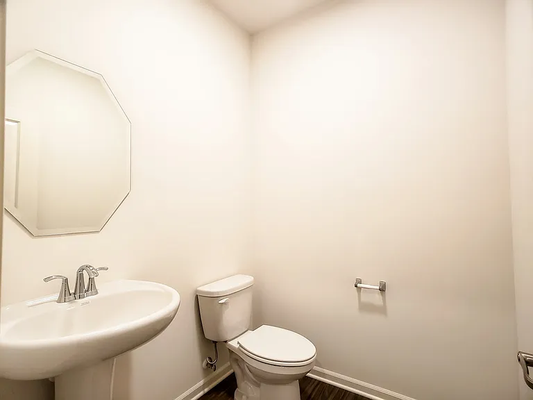 14101 Garden Way — Photo 11