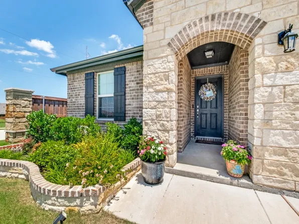 5120 Valley Forge Dr, Denton, TX 76207