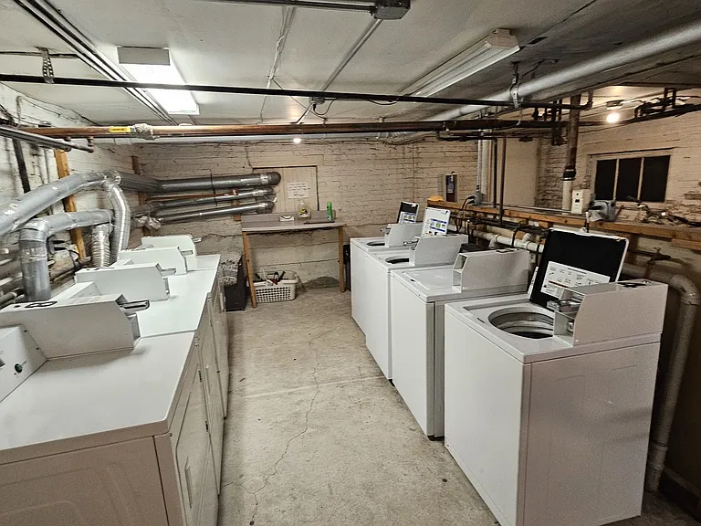 705 W Cornelia Ave #3 — Photo 18