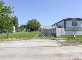 709 Hanson Loop, Burbank, WA 99323