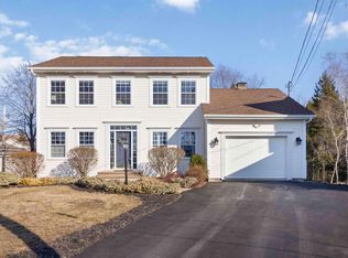 46 Stone Gate Ct, Halifax, NS B2X 3T2