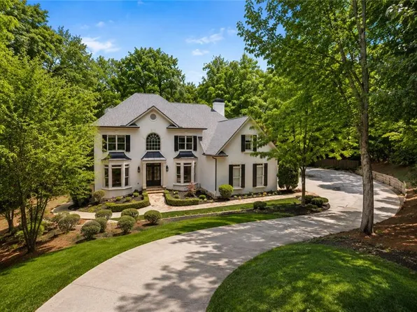 110 Valley Summit Ct, Roswell, GA 30075