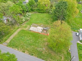 10 Concord Rd, Lebanon, NJ 08833