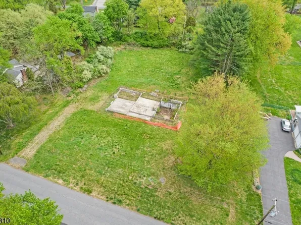 10 Concord Rd, Clinton Twp., NJ 08833