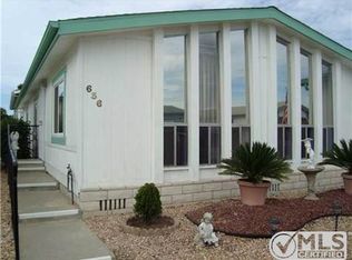 636 Via Costa Rica, Vista, CA 92081