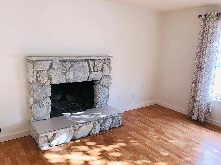 692 Dalke St E — Photo 6