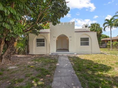1212 Sesame St, Opa Locka, FL, 33054