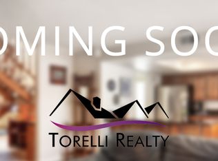 215 Pauline Pl, Costa Mesa, CA 92627