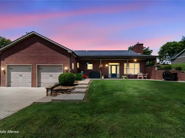 105 S Maple St, Carrollton, MO 64633