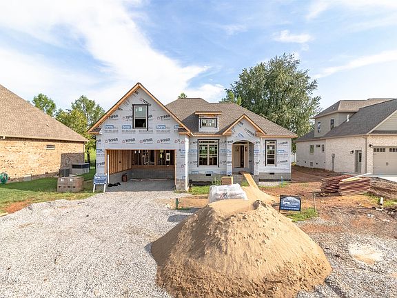 4th image of 154 Summergrove Lot 33