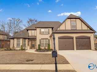 123 Windridge Way SW, Huntsville, AL 35824