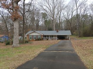 4630 Whispering Woods Dr, Cumming, GA 30040