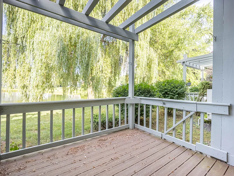 31 Pond Dr W — Photo 7